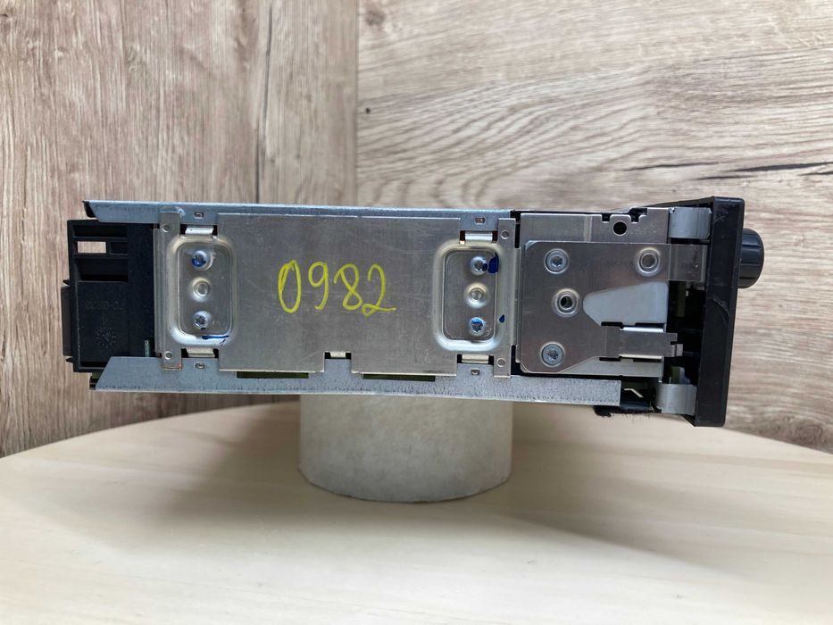 Radio casetofon ALPHA [BETA GAMMA] golf passat touran jetta polo tiguan caddy