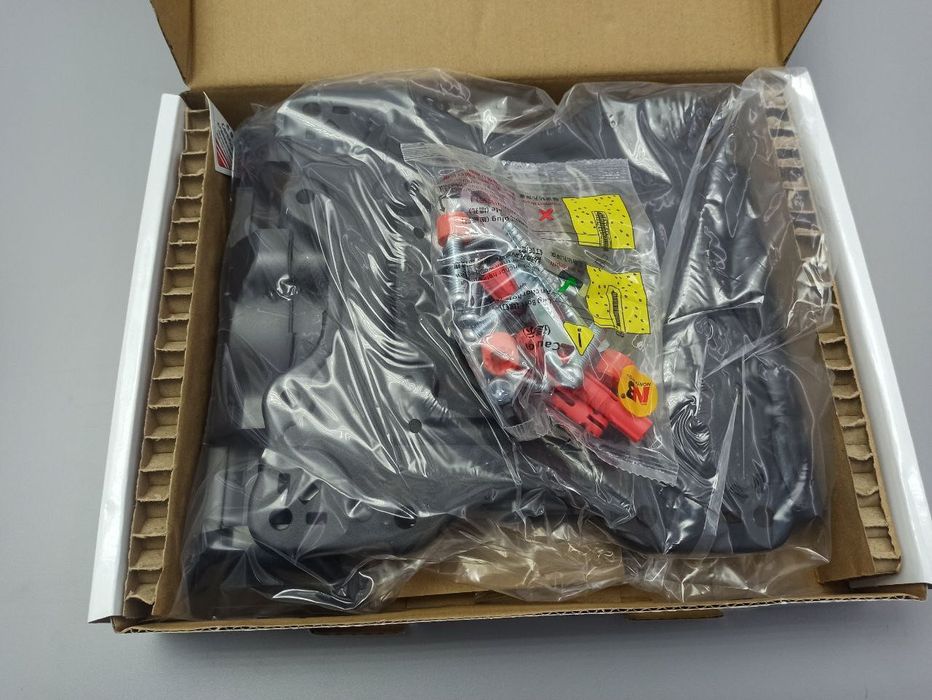 Регулируемый кронштейн для ТВ (32-55 дюймов). Отл. качества. Новое