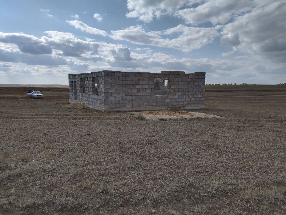 Үшқұдықтан аяқталмаған үй сатылады