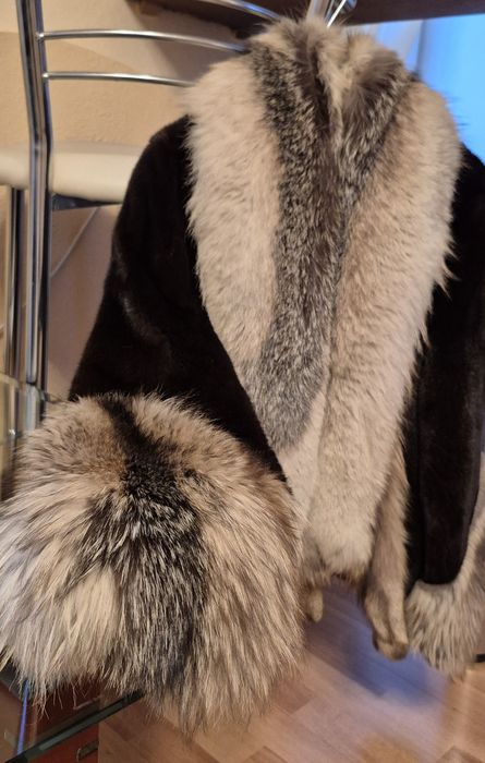 Полушубок норка,лиса  AVANTI