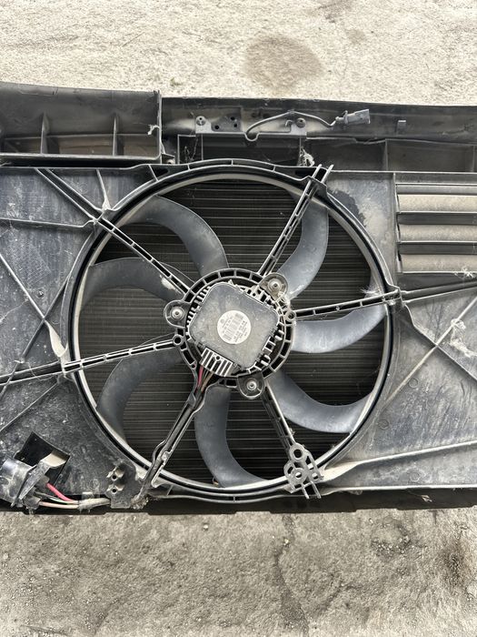 Tragar tragher trager calandru Skoda Octavia 2 1.9 TDI BXE / BKC