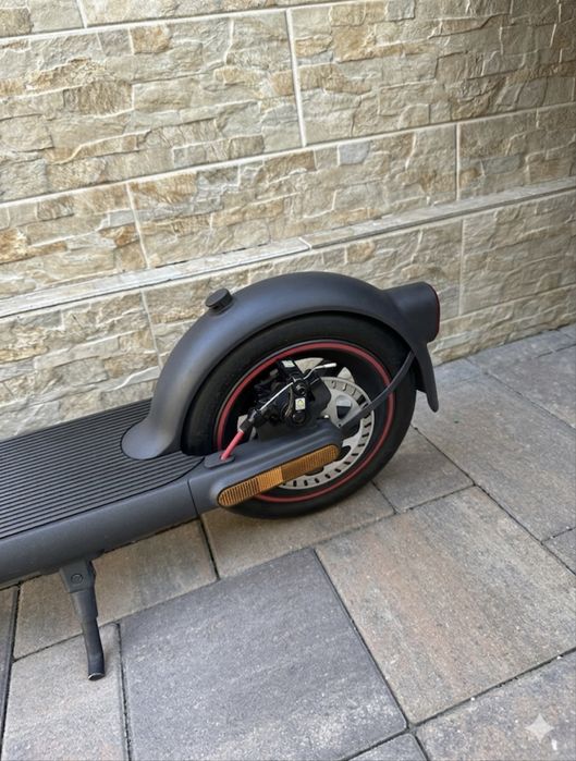 Trotineta electrica Xiaomi 4 PRO (Modelul nou, puternic)