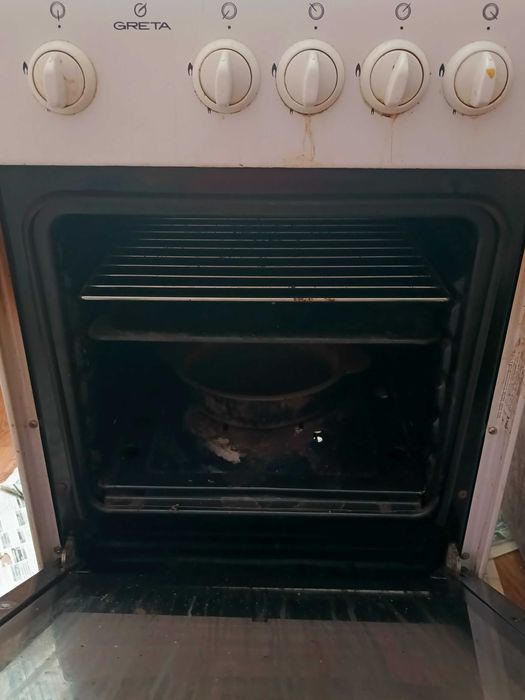 Продам газ плиту