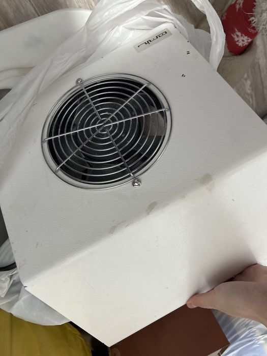 Продам пылесос для маникюра