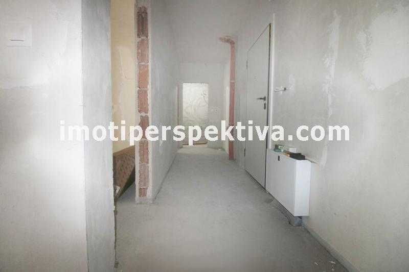 Продава се Тристаен апартамент в Пловдив, Тракия - 150 кв.м за 1064 €/кв.м - Снимка #12