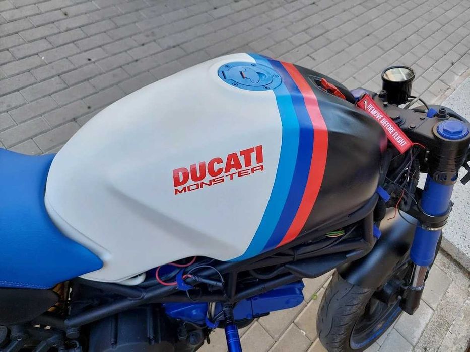 Ducati Monster 600 (cafe racer) 1999