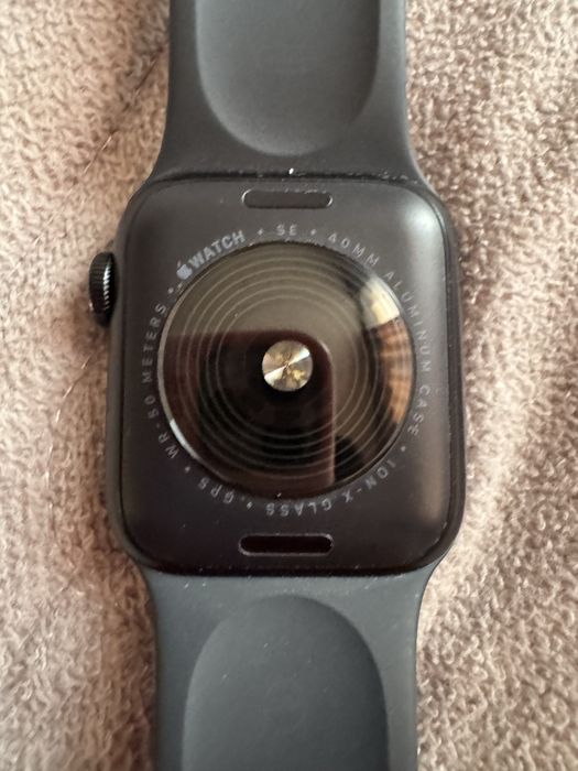 Apple watch (б/у) SE