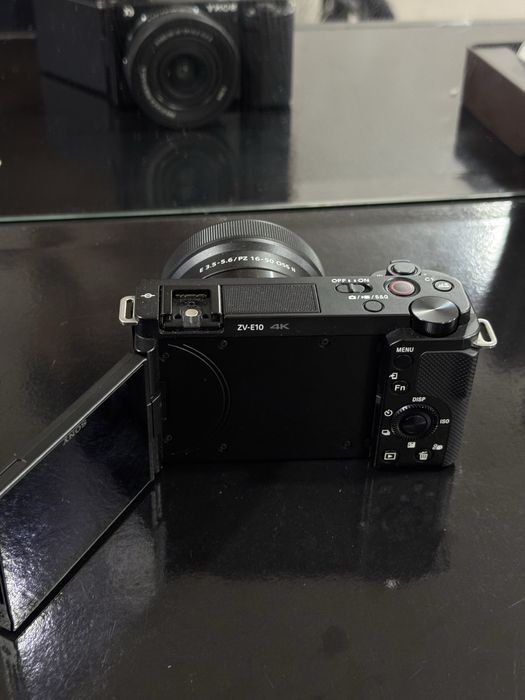 Sony ZV E 10 yangidek 4oy ishlatilgan