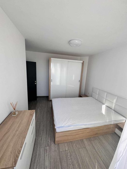 Дава се под наем Двустаен апартамент в Варна, Цветен квартал - 60 кв.м за 450 € - Снимка #4