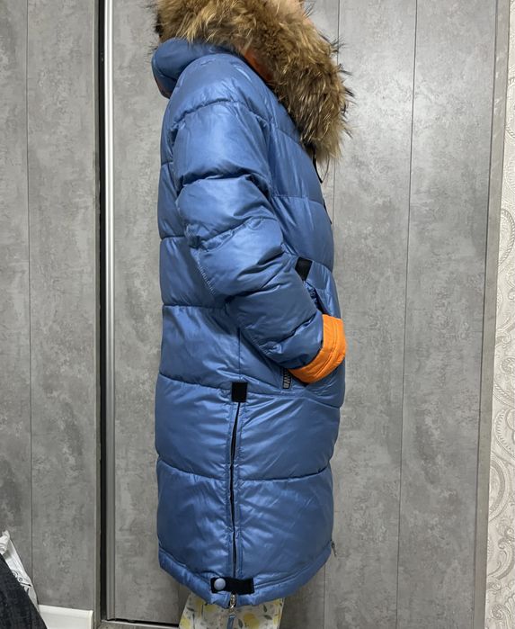 Продам теплую куртку!