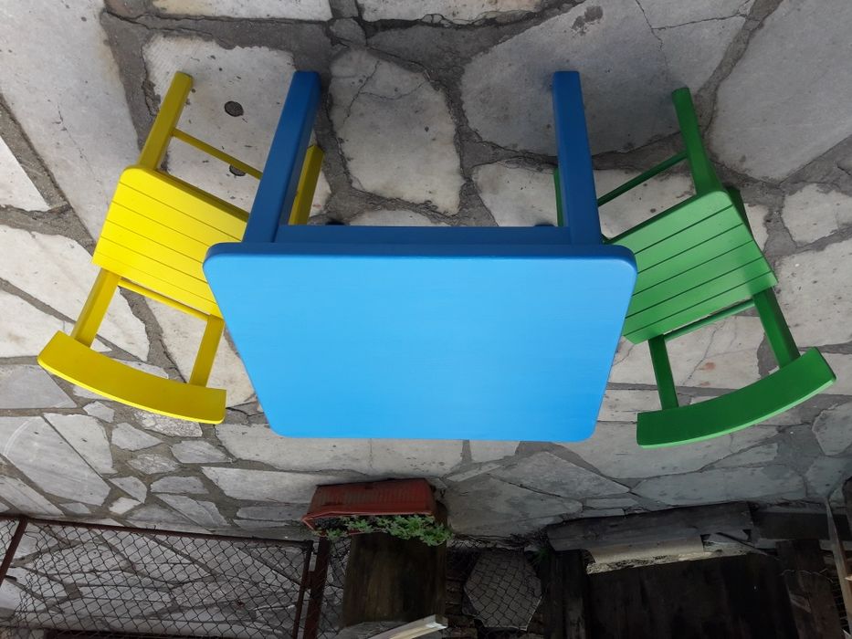 Детски комплект масички със столчета. Производител.