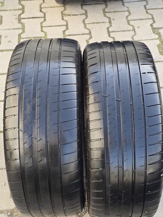 235 45 18 Michelin