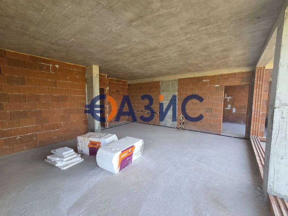 Продава се Къща в Бургас, Сарафово - 254 кв.м за 1178 €/кв.м - Снимка #3