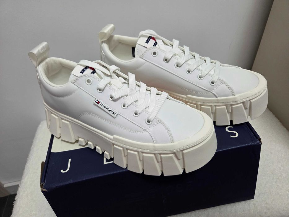 Кецове Tommy Jeans