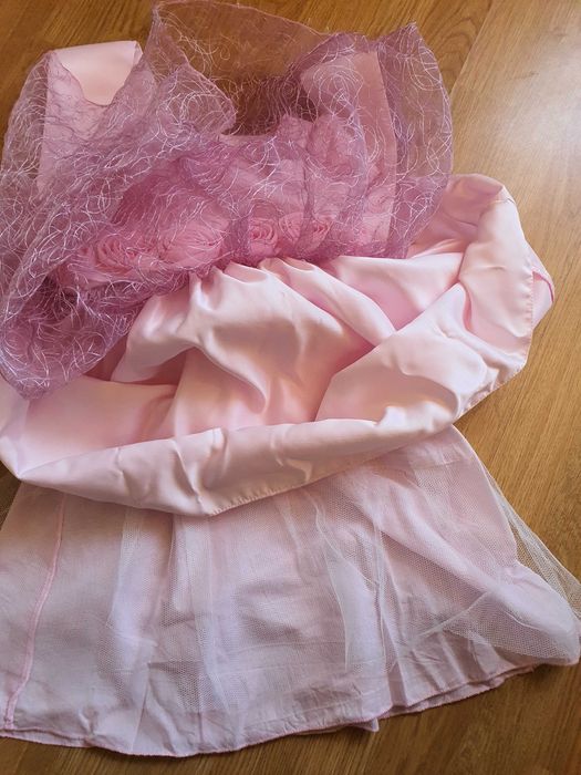 Rochie roz de printesa varsta 5 ani