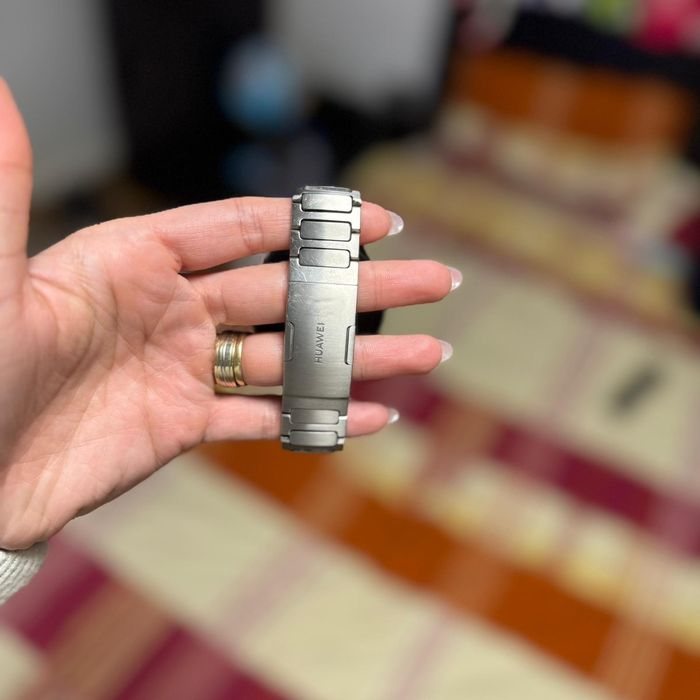 Vând Huawei watch 4 pro