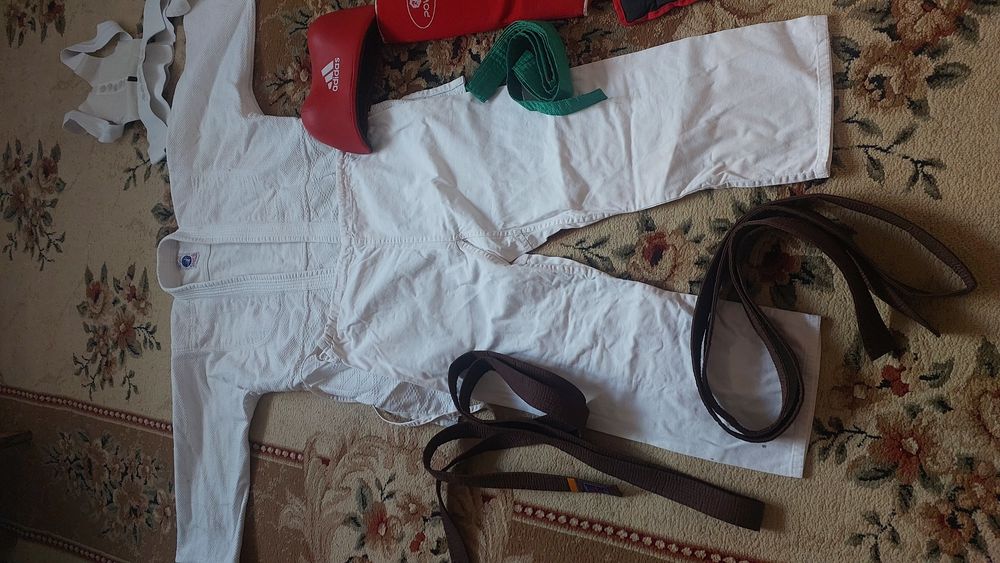 Продам     кимано