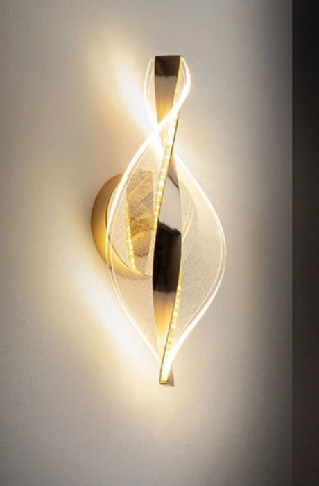 Стенна лампа - аплик, златен с акрилни орнаменти