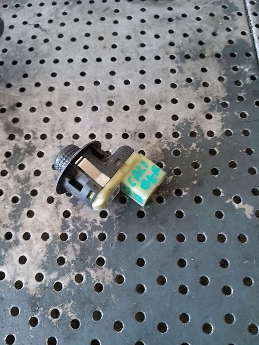 Buton reglaj oglinzi dodge caliber 56040694ad