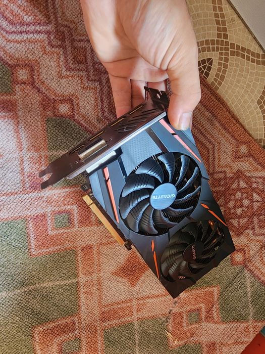 Видеокарт Rx580 4gb