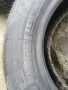 Две  чисто  нови  гуми