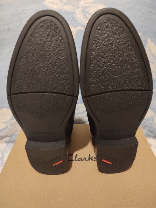 Продам ботинки мужские