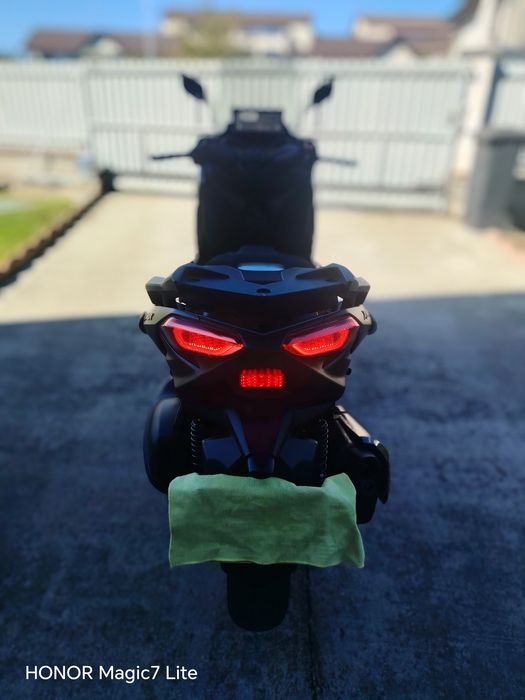 Maxiscuter Yamaha XMAX TECHMAX