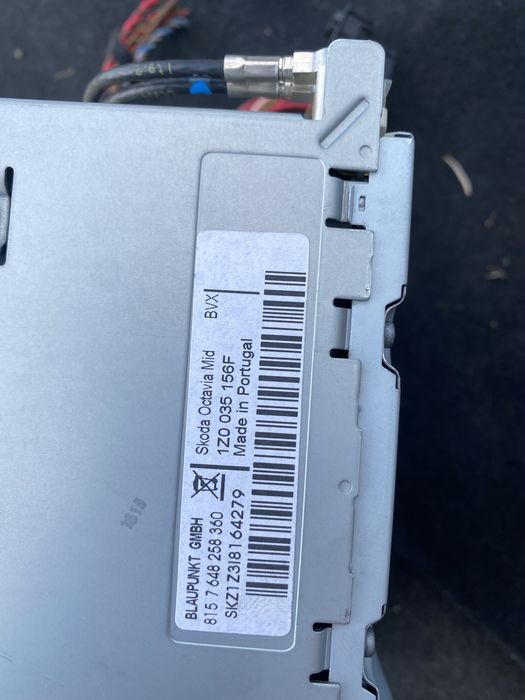 Оригинално CD BLAUPUNKT SkodaAuto OCTAVIA 2010+ media radio 1Z0035156