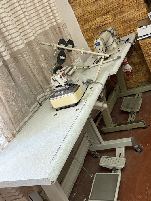 Juitta tikuv mashinasi averlogi bn sotiladi ( kop ishlatilmagan)