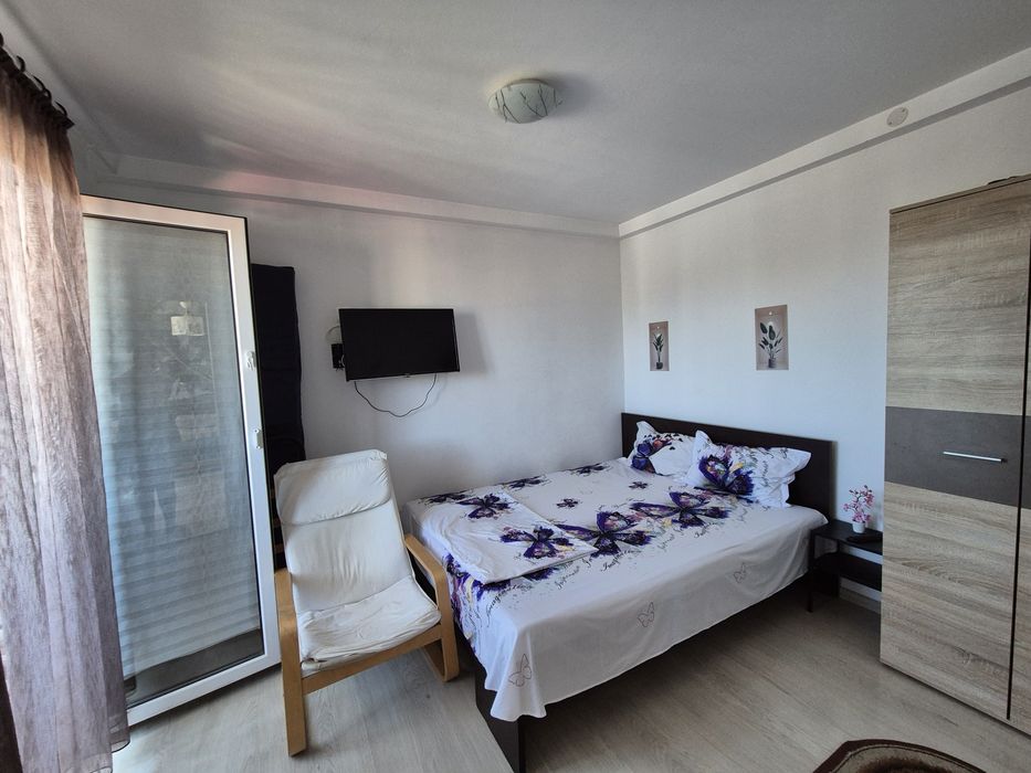 CAZARE **Apartament 3 camere pozitie  CENTRALA