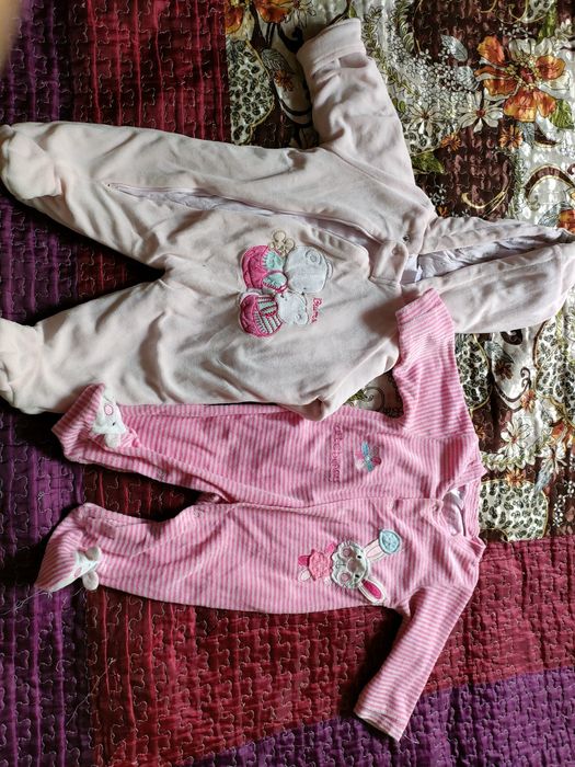 На девочку 3-6 мес. Доставка