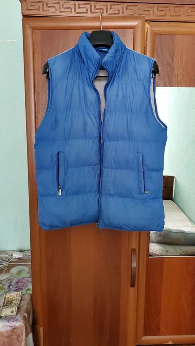 Без руковой куртка