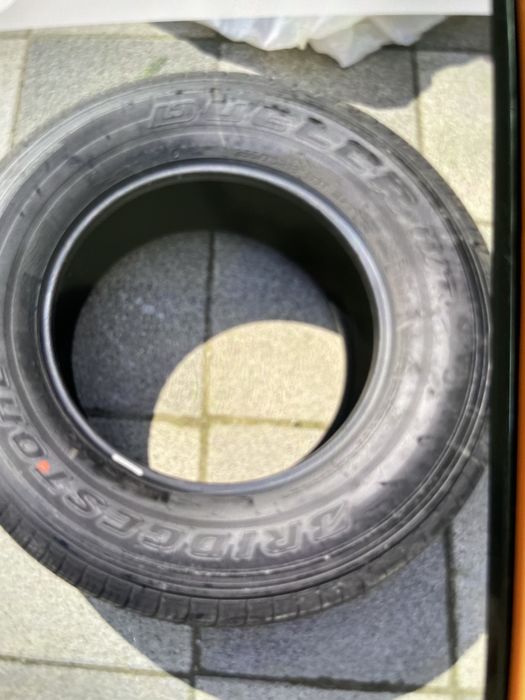 Vand 4 anvelope Bridgestone 255/70R18 113T  M+S folosite max 50 km.
