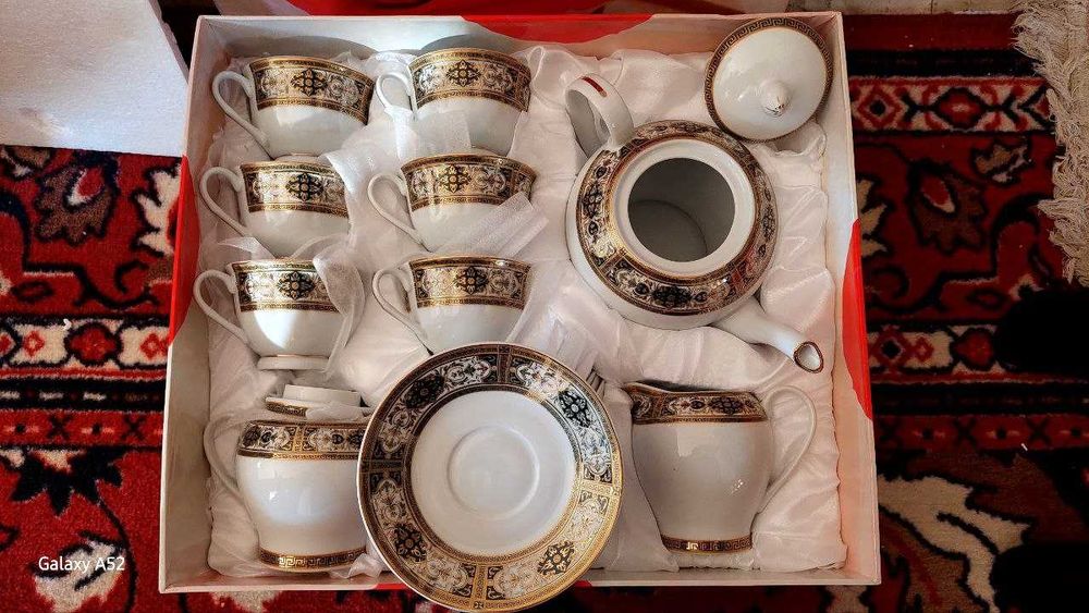 Chinni komplkekt sotiladi.