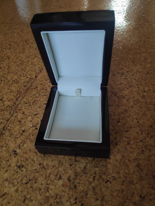 Cutie pandantiv, cutie lemn, cutie colier, cutie pandant cercei