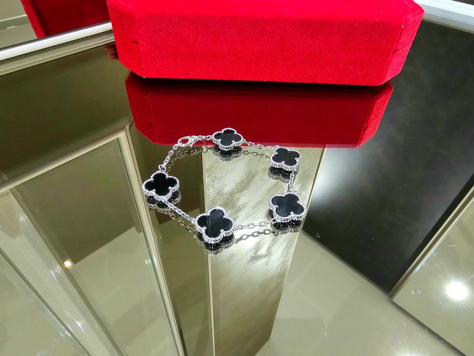 Van Cleef & Arpels VCA Silver Black 5 Motifs Alhambra Дамска Гривна