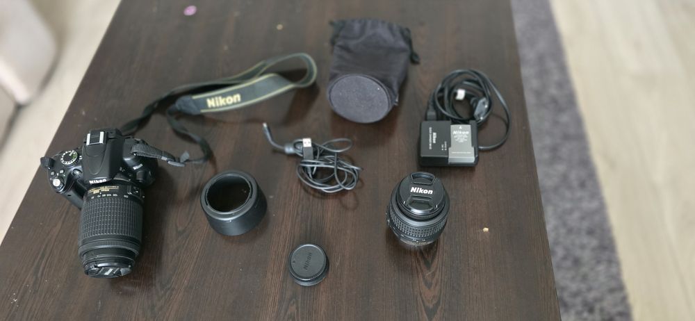 Aparat foto DSLR NIKON D5000