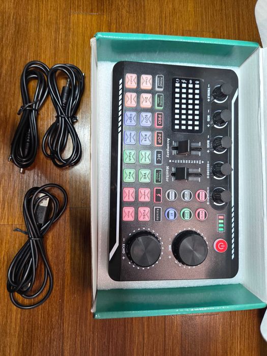 Placă de sunet F988