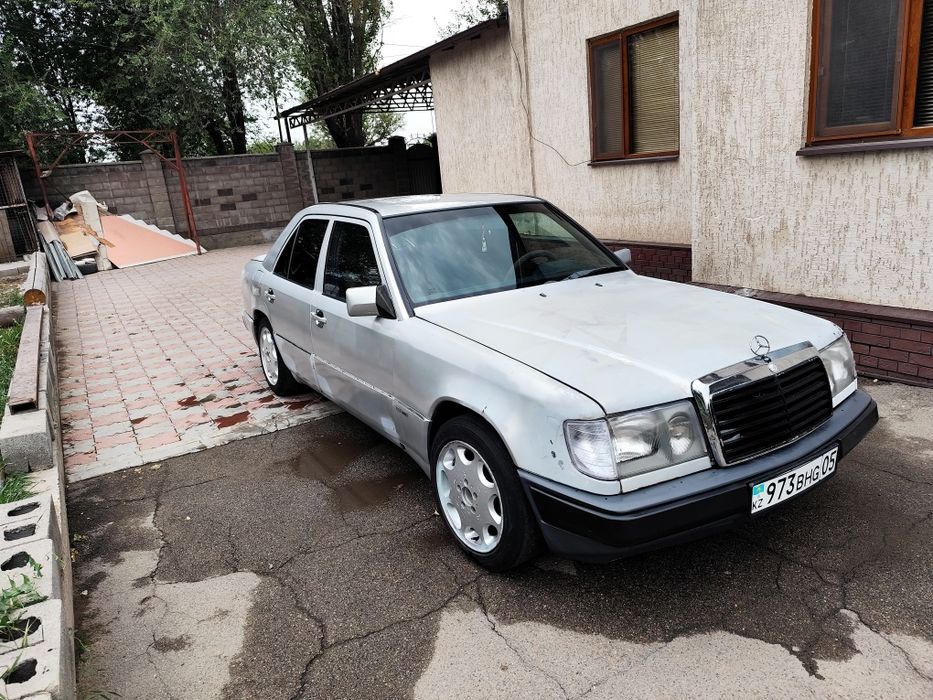 Mercedes benz W 124