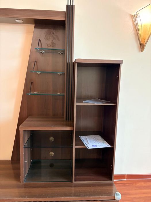 Продам телевизионную тумбу