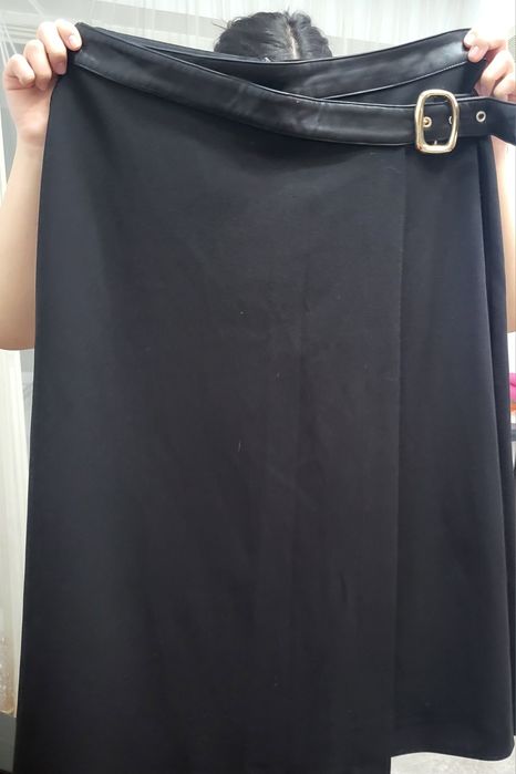 Продам женскую юбку