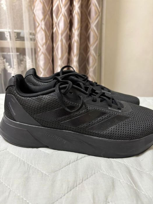 Оригинальные кроссовки Adidas