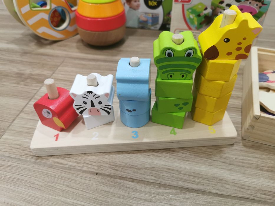 Дървени и монтесори играчки