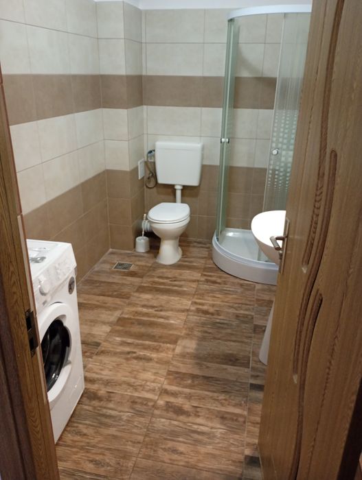 Apartament 3 camere închiriez