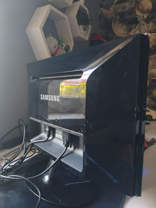 Продам монитор SAMSUNG