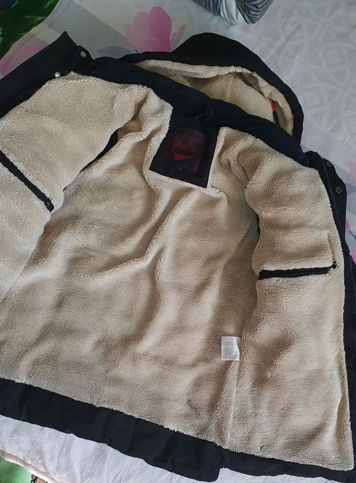 Зимняя куртка-пуховик