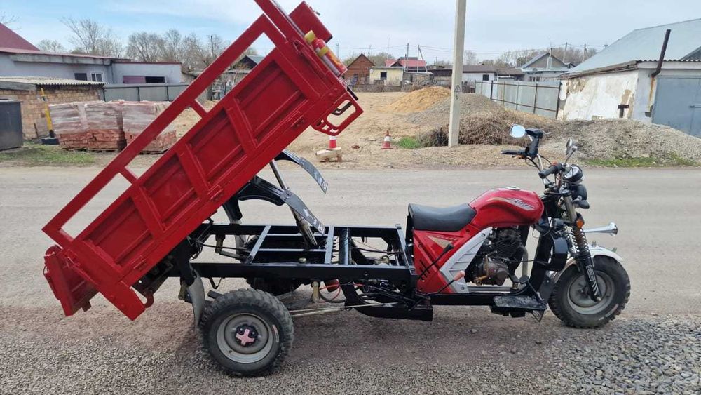 Продам трицикл бензиновый