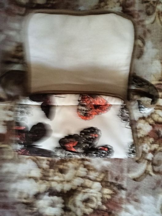 Продаю  коляску все сезонка