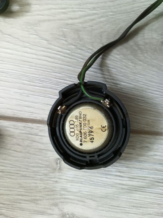 Динамики в Ауди  (оригинал)