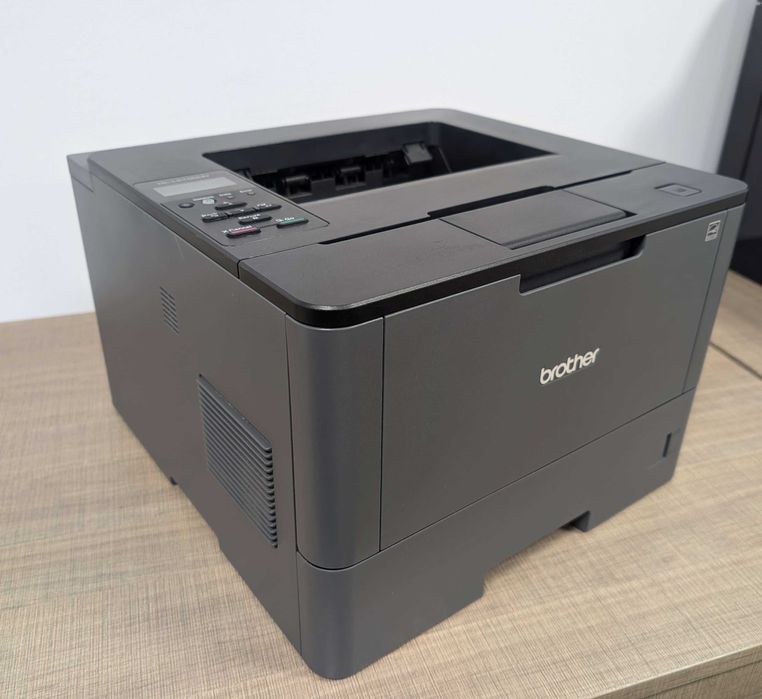 Черно-бял лазерен принтер Brother HL-L5100dn с гаранция